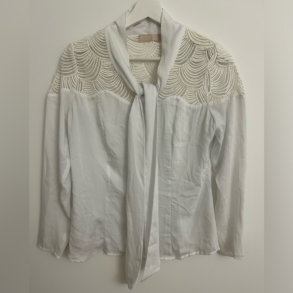 shirt - Picture 2 of 3